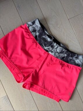MPG Bright Coral Performance Shorts with Printed Waistband